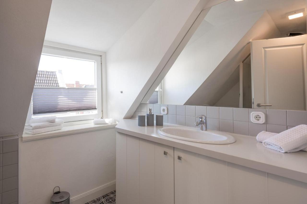 Apartmenthaus Theodor Storm - Unter Sternen Husum  Exterior foto